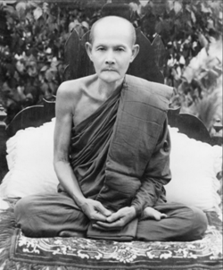 รวมรูปหลวงปู่มั่นเดี่ยว - OneDrive - Google Chrome